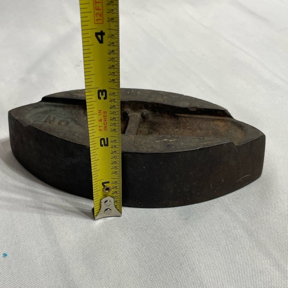 Antique sad iron head great condition - Picture 4 of 6